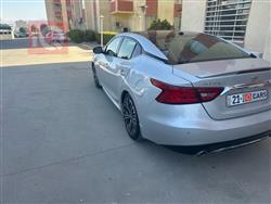 نيسان ماكسيما